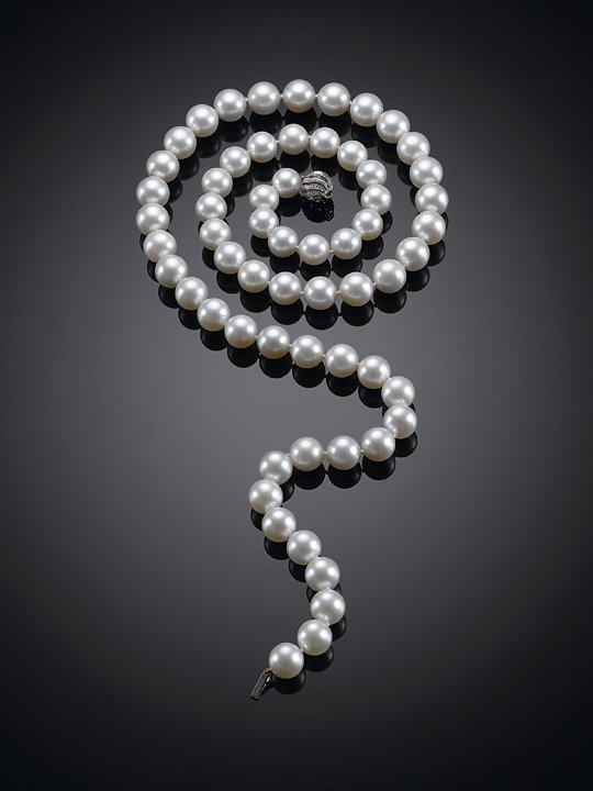 White Pearl Neckles, collection of M.S. Rau Antiques